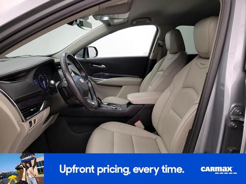 Gray 2023 Cadillac XT4 Luxury