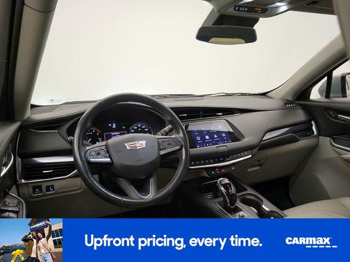 Gray 2023 Cadillac XT4 Luxury