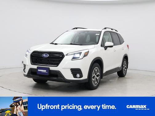 White 2023 Subaru Forester Premium