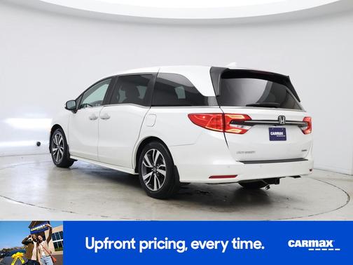 White 2021 Honda Odyssey Touring