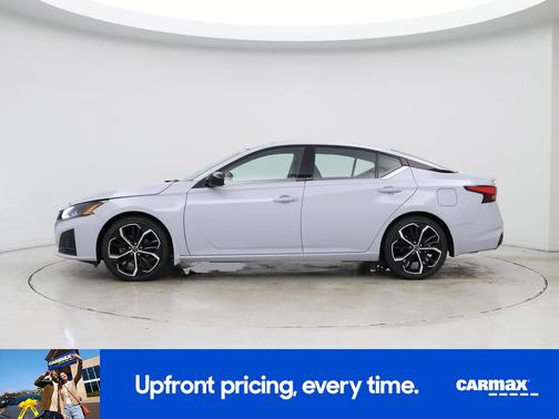 Gray 2023 Nissan Altima SR