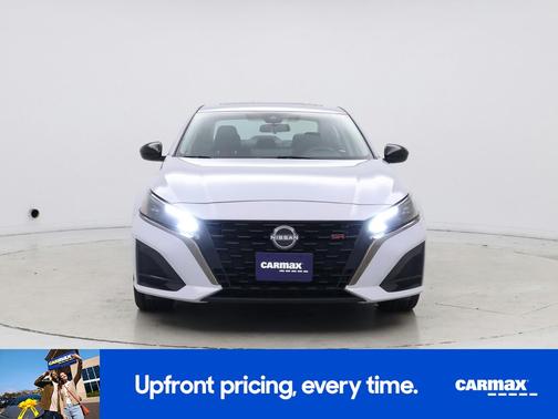 Gray 2023 Nissan Altima SR