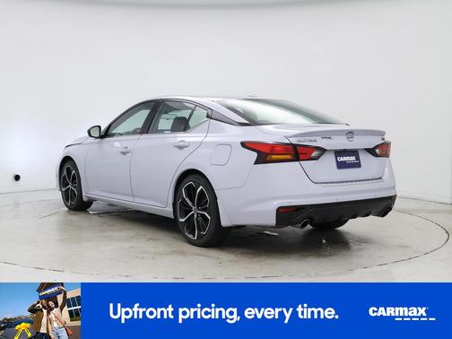 Gray 2023 Nissan Altima SR