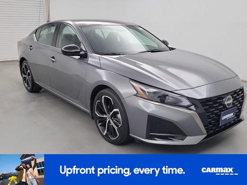 2023 Nissan Altima SR