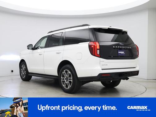White 2025 Ford Expedition Active