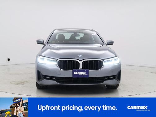 Gray 2022 BMW 540 XI