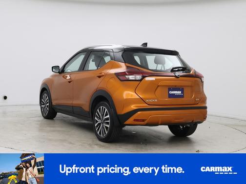 Orange 2023 Nissan Kicks SV