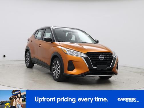 Orange 2023 Nissan Kicks SV