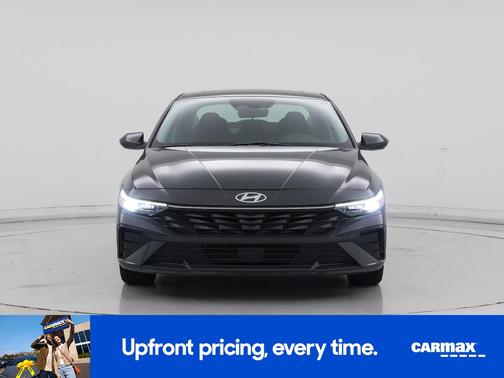 Gray 2025 Hyundai ELANTRA SEL Convenience