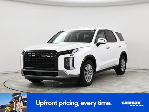 White 2025 Hyundai PALISADE SE