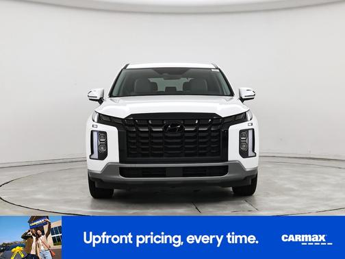 White 2025 Hyundai PALISADE SE