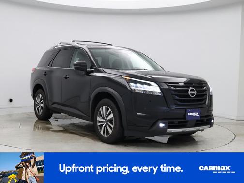 Black 2023 Nissan Pathfinder SL