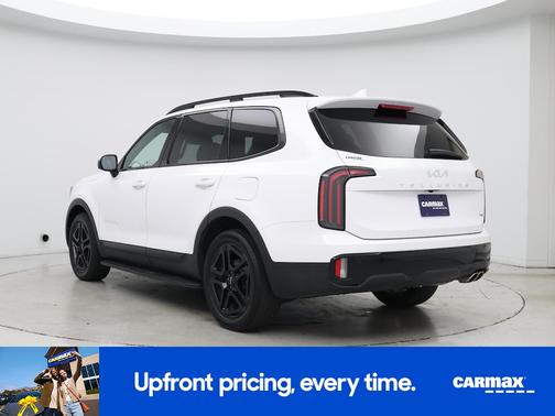 White 2024 Kia Telluride SX
