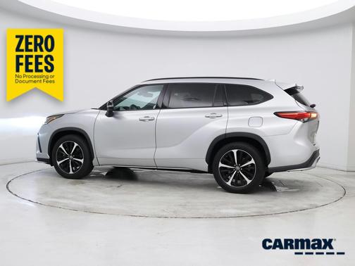 Silver 2021 Toyota Highlander XSE