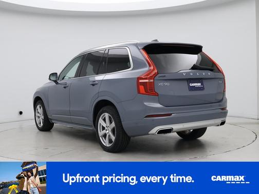 2021 Volvo XC90 T6 Momentum