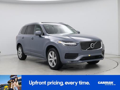 2021 Volvo XC90 T6 Momentum