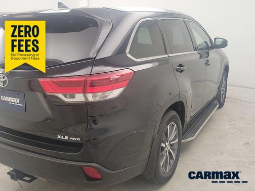 Black 2018 Toyota Highlander XLE