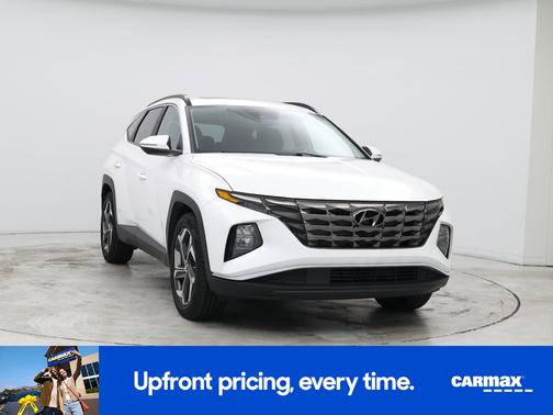 White 2022 Hyundai TUCSON SEL