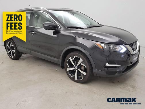 Black 2022 Nissan Rogue Sport SL