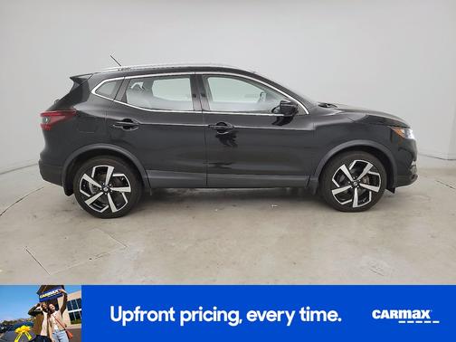 Black 2022 Nissan Rogue Sport SL
