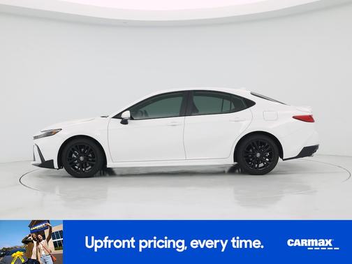 White 2025 Toyota Camry SE