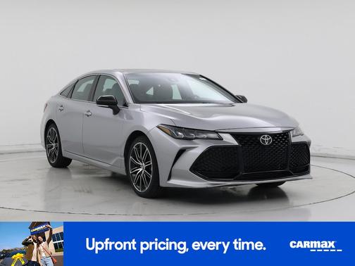 Silver 2019 Toyota Avalon XSE