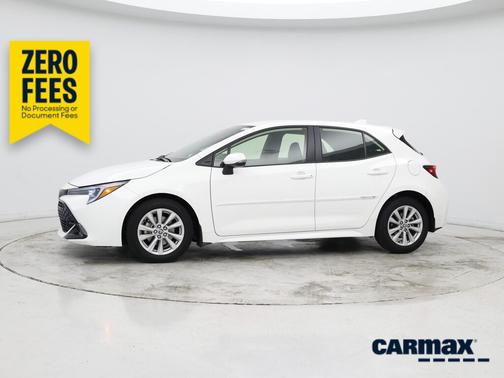 White 2023 Toyota Corolla Hatchback SE