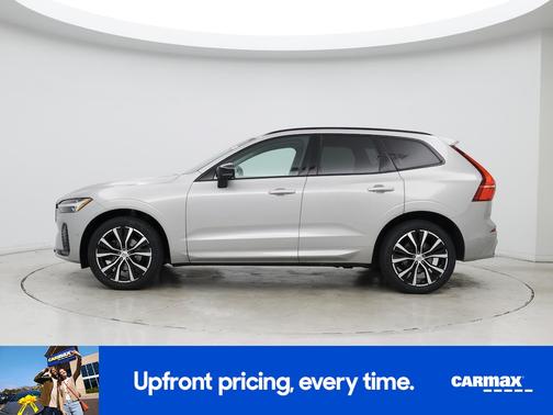 Gray 2023 Volvo XC60 B5 Plus Dark Theme