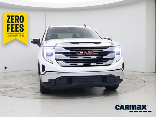White 2022 GMC Sierra 1500 SLE