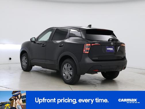 Black 2025 Nissan Kicks S