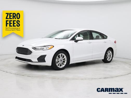 White 2019 Ford Fusion SE