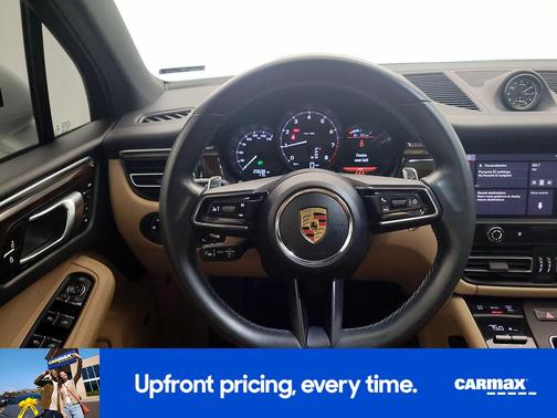 2022 Porsche Macan 