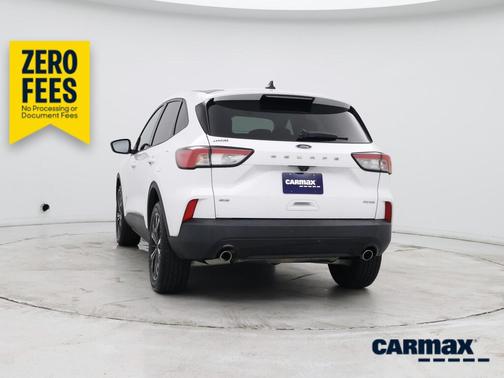 White 2021 Ford Escape SE