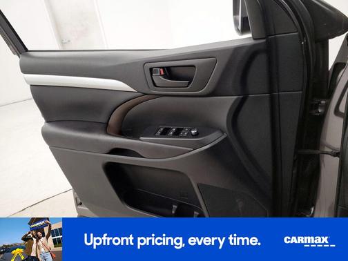 2017 Toyota Highlander LE Plus