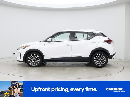 White 2021 Nissan Kicks SV