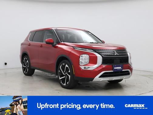Red 2022 Mitsubishi Outlander SE