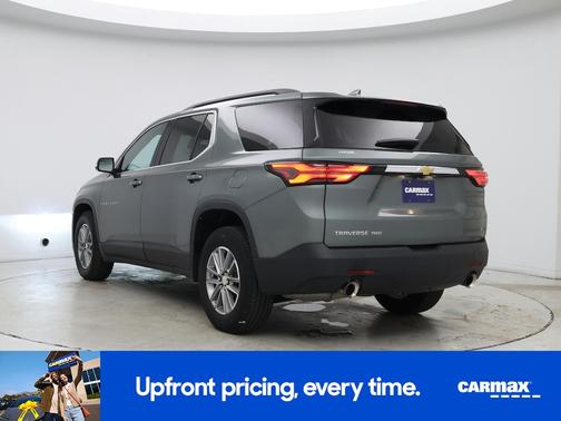 Green 2023 Chevrolet Traverse LT Leather