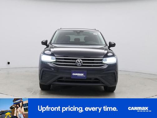 Black 2022 Volkswagen Tiguan SE