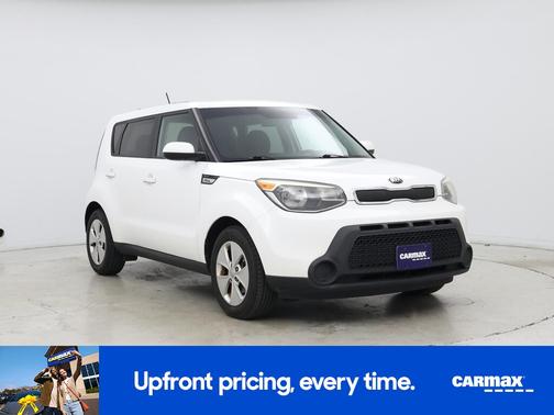 White 2015 Kia Soul