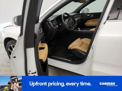 2019 Volvo XC60 Recharge Plug-In Hybrid T8 Inscription