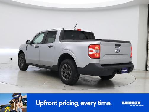 Red 2023 Nissan Altima SR