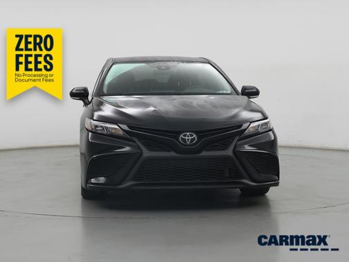 Black 2023 Toyota Camry SE