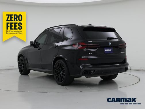 Black 2024 BMW X5 M60