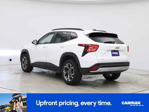 White 2025 Chevrolet Trax LT