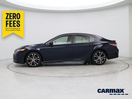Blue 2018 Toyota Camry SE