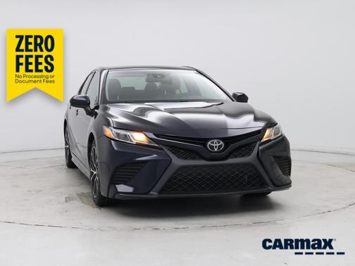 Blue 2018 Toyota Camry SE