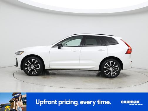 White 2023 Volvo XC60 B5 Plus Dark Theme