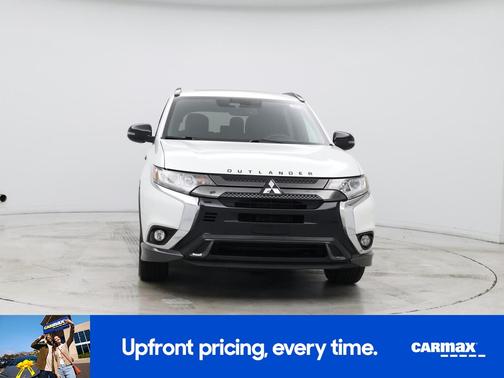 White 2020 Mitsubishi Outlander SP