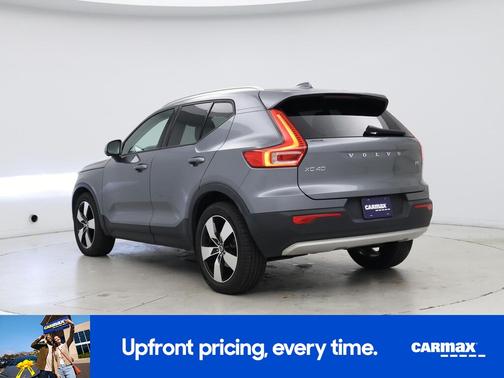 2019 Volvo XC40 T5 Momentum