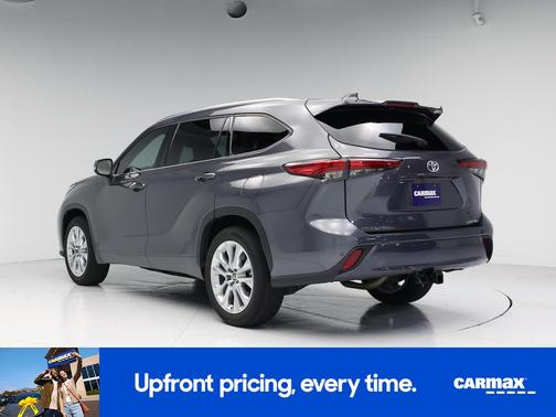 Gray 2023 Toyota Highlander Limited